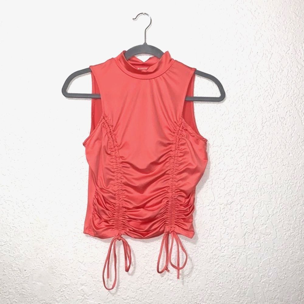 Hearts and Hips scrunchy top